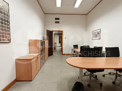 Palazzo/Stabile in vendita a Carrara, Cent... - foto 6