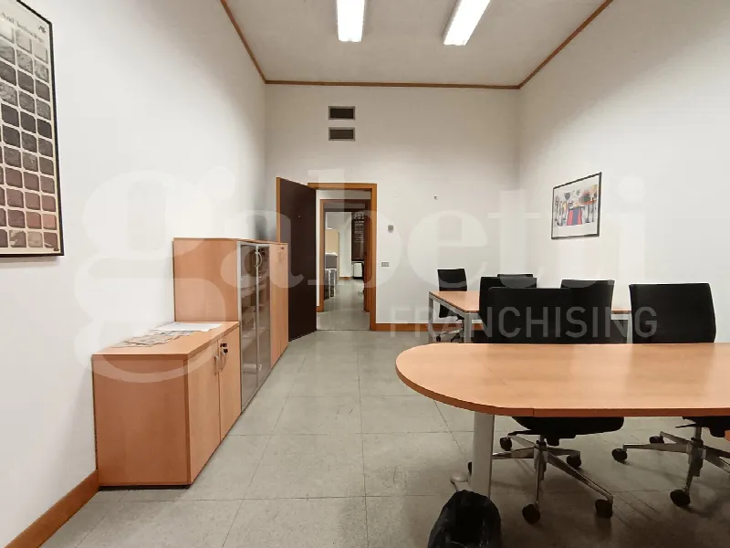 Palazzo/Stabile in vendita a Carrara, Centro - foto 6