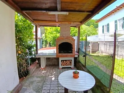 Casa Indipendente a Carrara