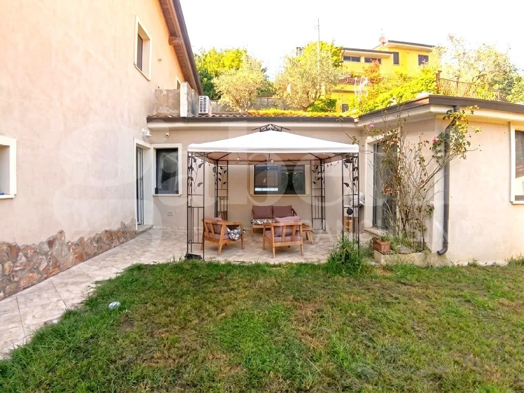 Casa Indipendente in vendita a Carrara, Fontia, Fossola, Fossone - foto 2