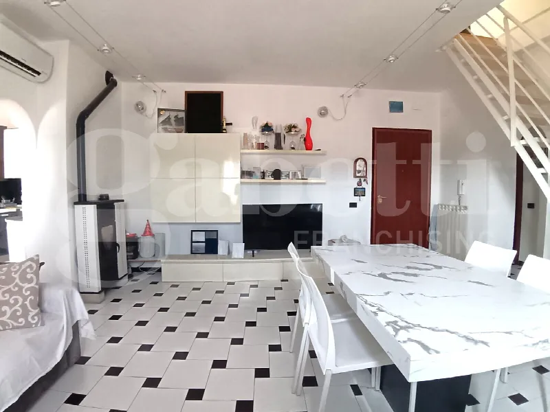 Appartamento in vendita a Carrara, Stadio, sant'antonio, marasio - foto 2