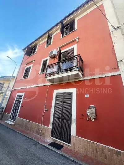 Casa Indipendente in vendita a Calvi Risor... - foto 1