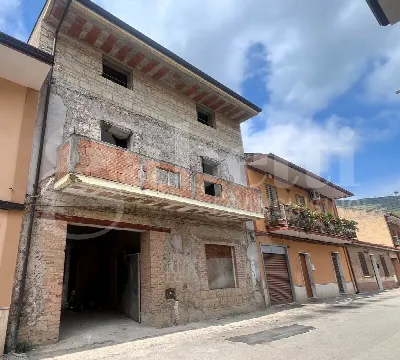 Casa Indipendente in vendita a Calvi Risor... - foto 1