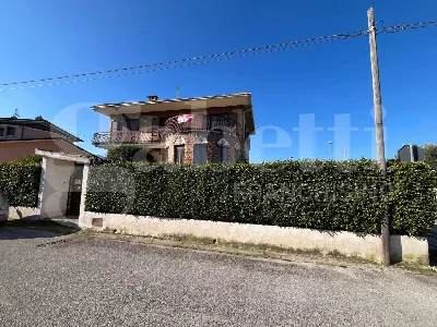 Villa a Pietramelara
