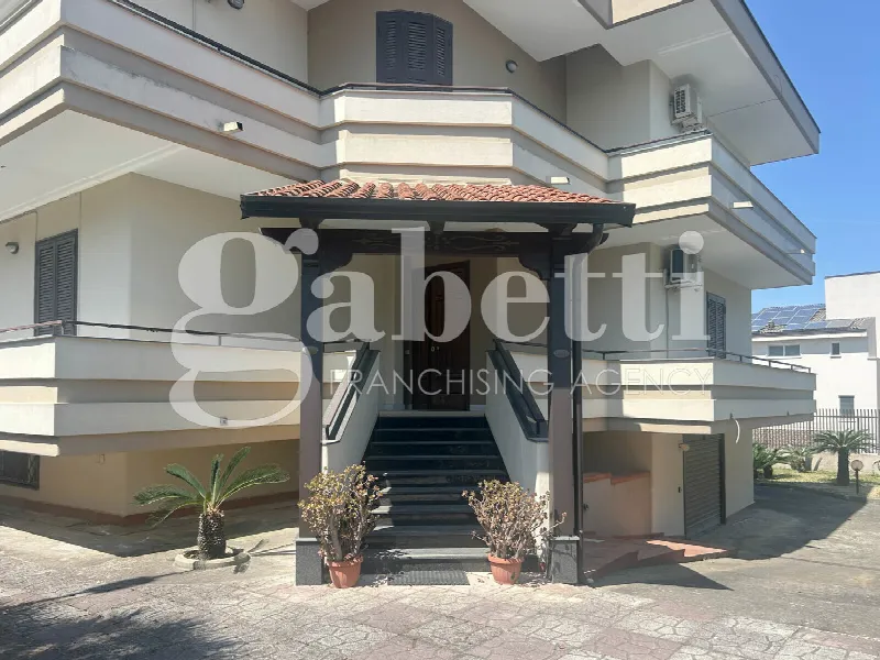 Villa in vendita a Giugliano in Campania - foto 1