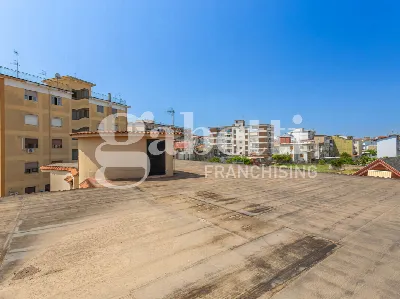 Palazzo/Stabile in vendita a Mugnano di Na... - foto 10