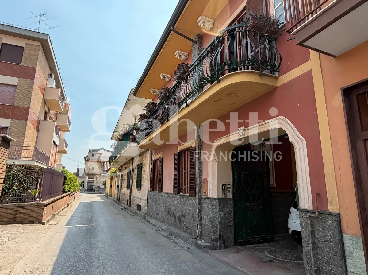 Palazzo/Stabile in vendita a Mugnano di Napoli - foto 2