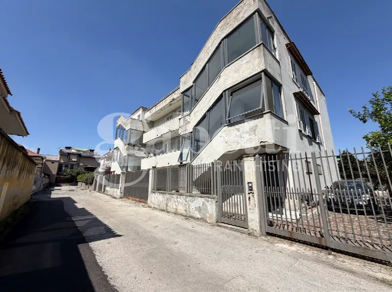 Palazzo/Stabile in vendita a Mugnano di Napoli - foto 1