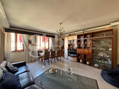 Palazzo/Stabile in vendita a Mugnano di Na... - foto 2
