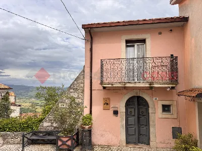 Casa Indipendente a Scontrone
