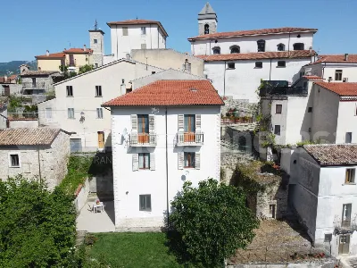 Casa Indipendente a Castel del Giudice