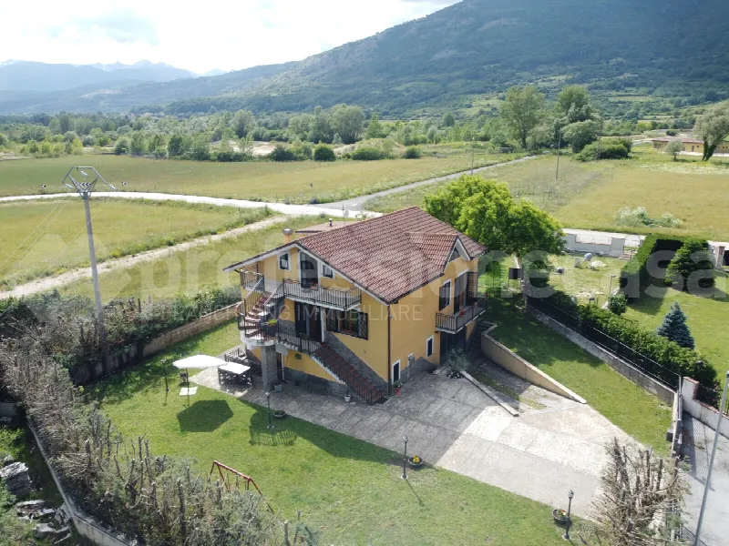 Villetta a schiera in vendita a Castel di Sangro - foto 1