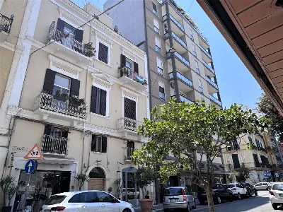 Appartamento in vendita a Bari, Borgo anti... - foto 1