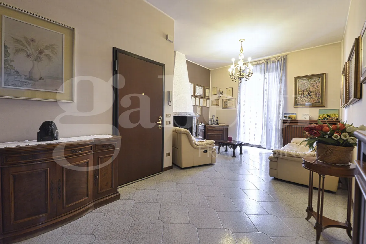 Appartamento in vendita a Monza, San Biagio, San Carlo, Stazione - foto 2