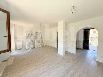 Villetta a schiera in vendita a Orte - foto 2