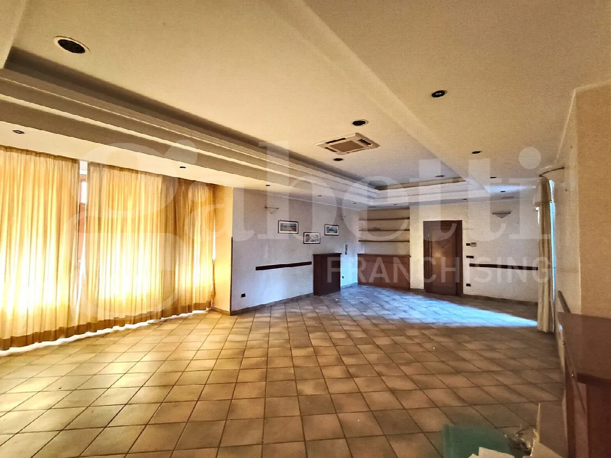 Palazzo/Stabile in vendita a Massa Martana - foto 4