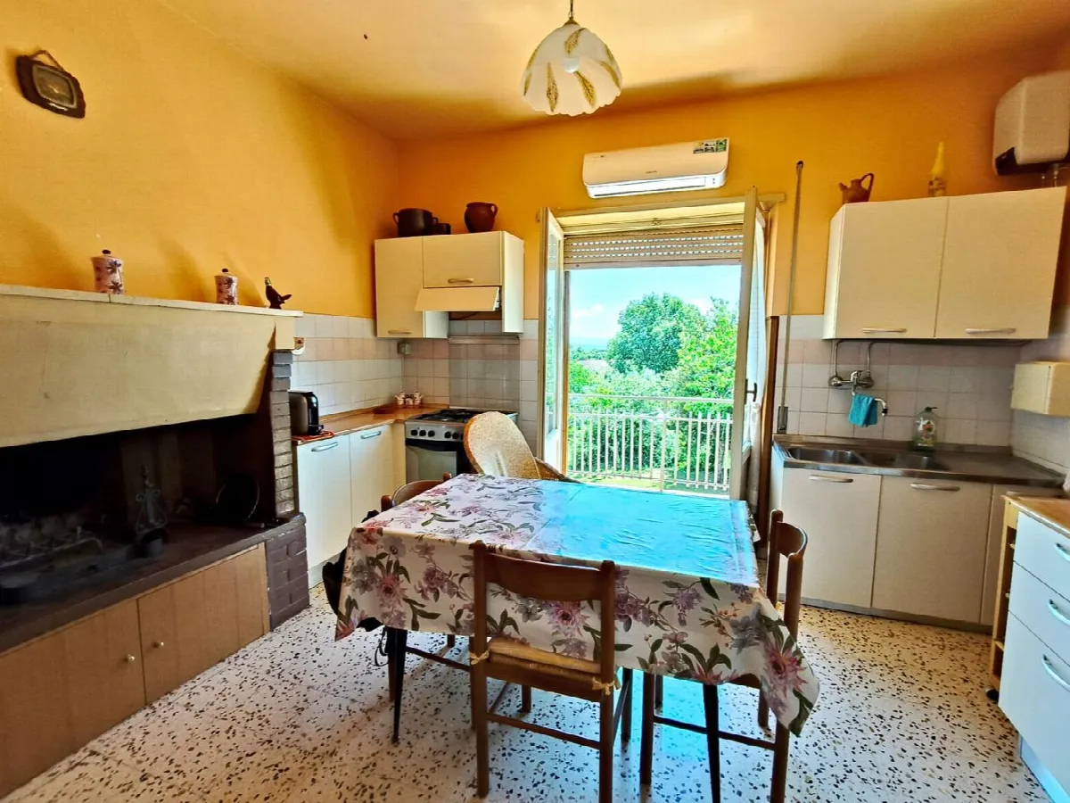 Appartamento in vendita ad Amelia - foto 2