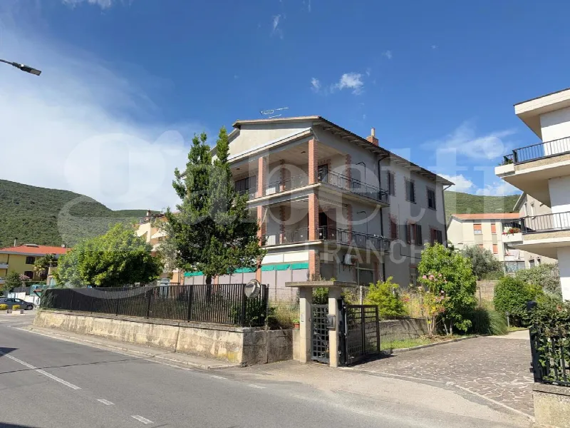 Casa Indipendente in vendita a Lugnano in Teverina - foto 1