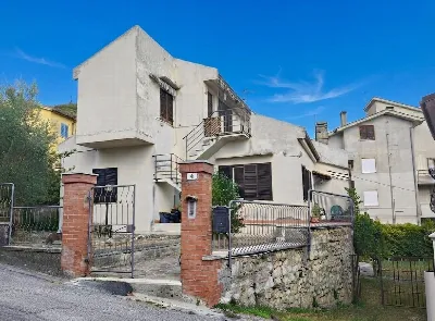 Casa Indipendente in vendita a Amelia - foto 1