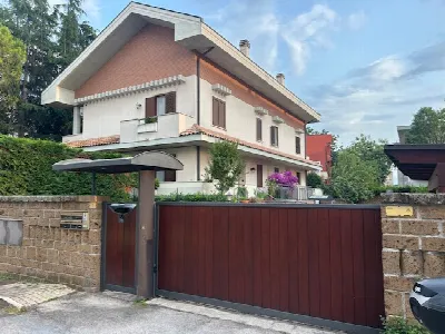 Casa Indipendente in vendita a Pescara, Co... - foto 1