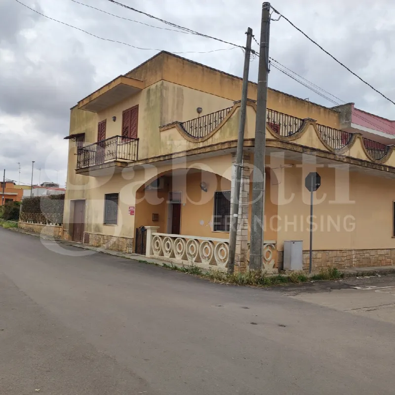 Casa Indipendente in vendita a Ugento - foto 1