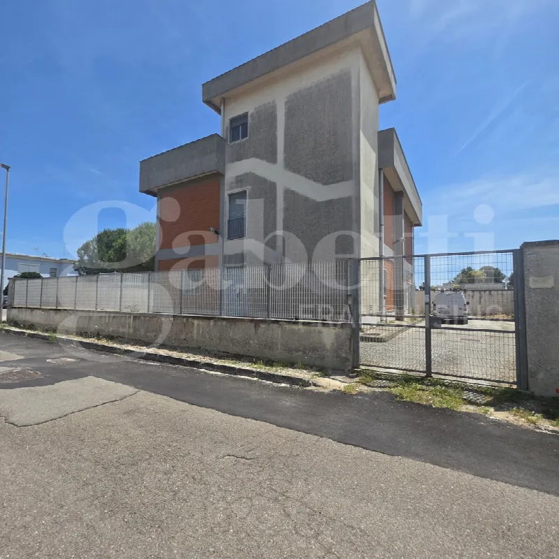 Palazzo/Stabile in vendita a Diso - foto 1