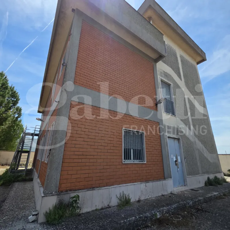 Palazzo/Stabile in vendita a Diso - foto 2