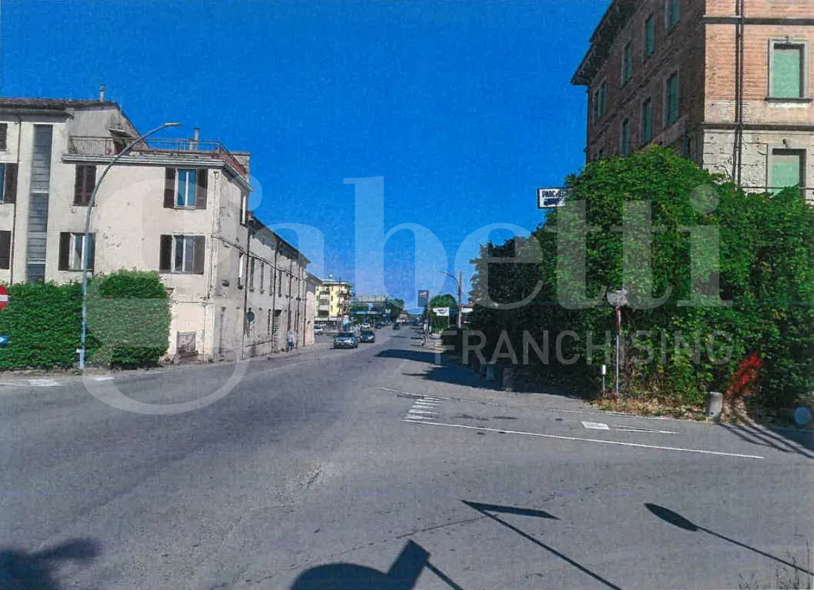 Palazzo/Stabile in vendita a Fiorenzuola d'Arda - foto 2