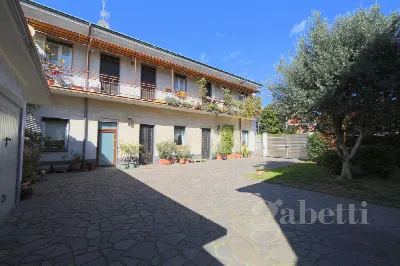 Casa Indipendente in vendita a Busto Arsiz... - foto 4