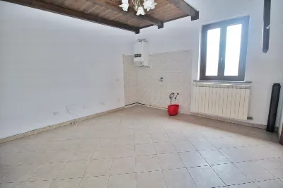 Appartamento in vendita a Gorla Minore - foto 2