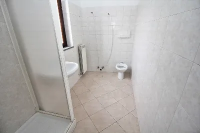 Appartamento in vendita a Gorla Minore - foto 5