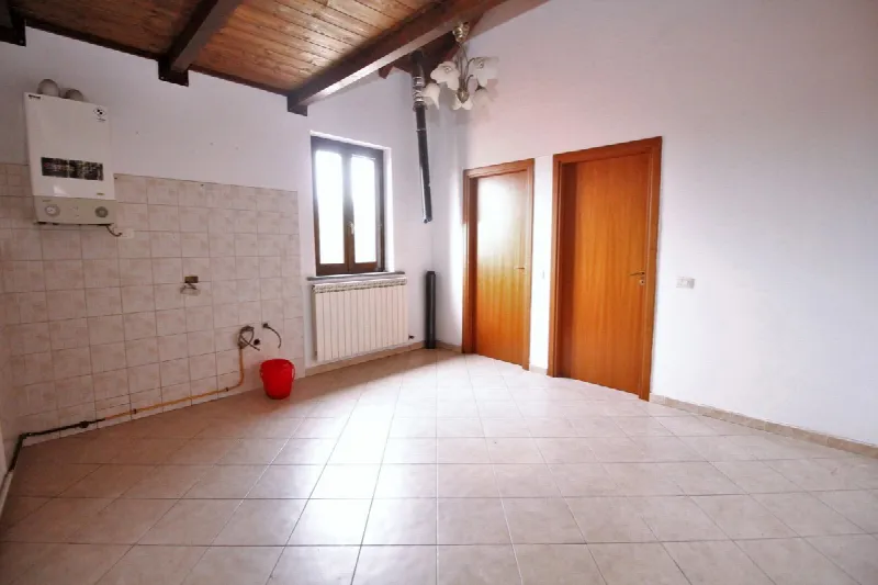 Appartamento in vendita a Gorla Minore - foto 7