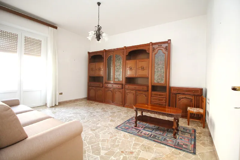 Appartamento in vendita a Gorla Minore - foto 1