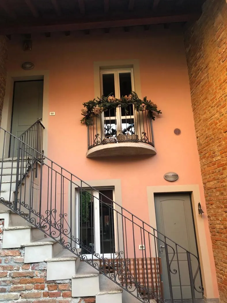 Casa Indipendente in vendita a Pavia, Centro - foto 1