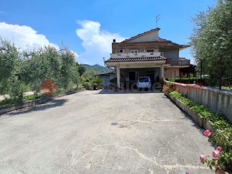 Casa Indipendente in vendita a Veroli - foto 8