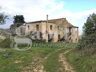 Rustico/Casale a Acquaviva Picena