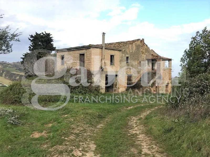 Rustico/Casale in vendita a Acquaviva Picena - foto 1