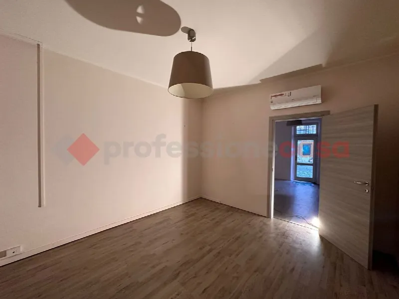 Ufficio in vendita a Pistoia, Vergine, Nespolo, Bonelle - foto 1