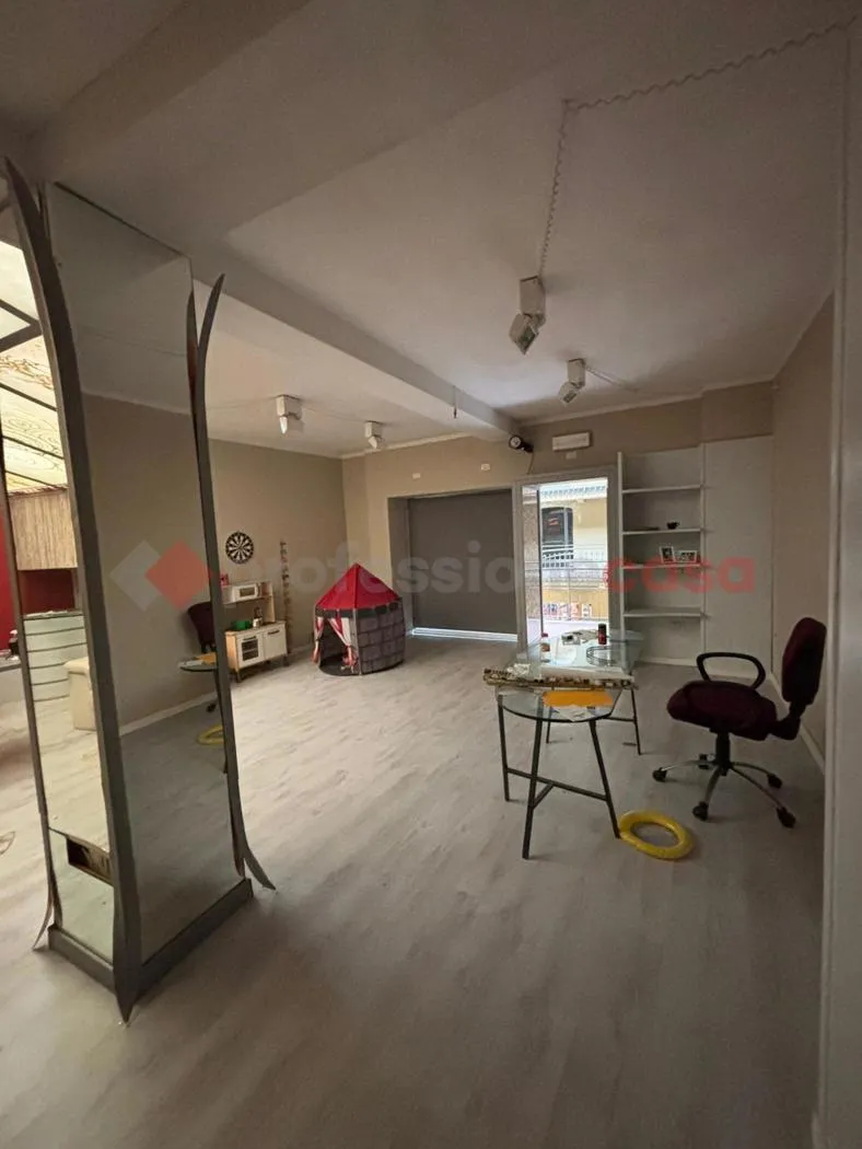 Ufficio in vendita a Pistoia, Centro - foto 1