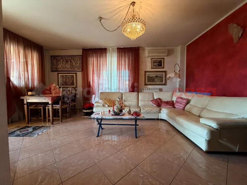 Casa Indipendente in vendita a Poggio a Caiano - foto 1