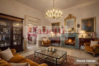 Appartamento in vendita a Napoli, Chiaia, ... - foto 1