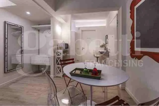 Appartamento in vendita a Verona, Centro - foto 1