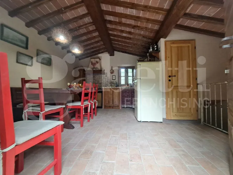 Rustico/Casale in vendita a Lamporecchio - foto 4