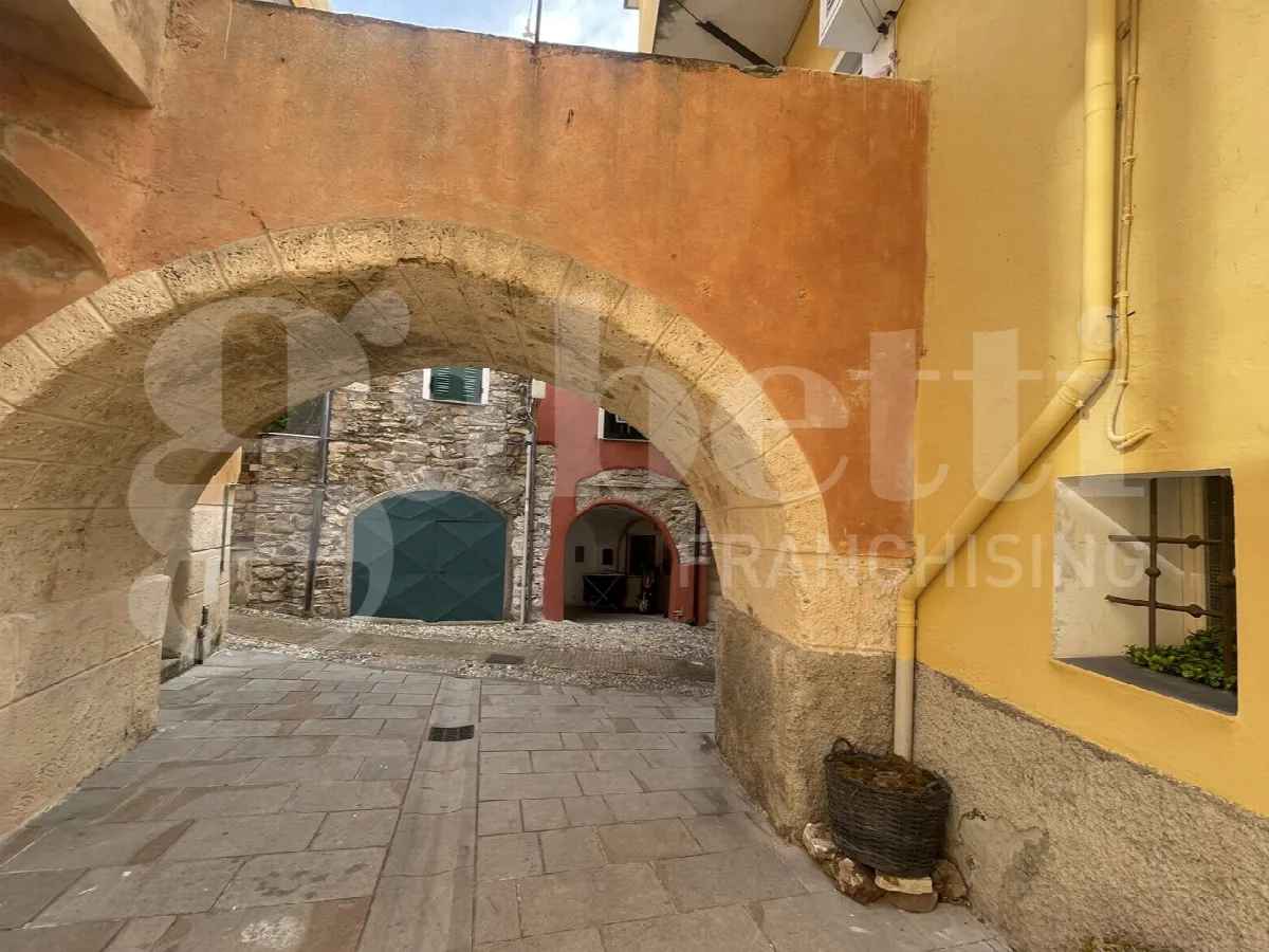 Casa Indipendente in vendita a Costarainera - foto 2