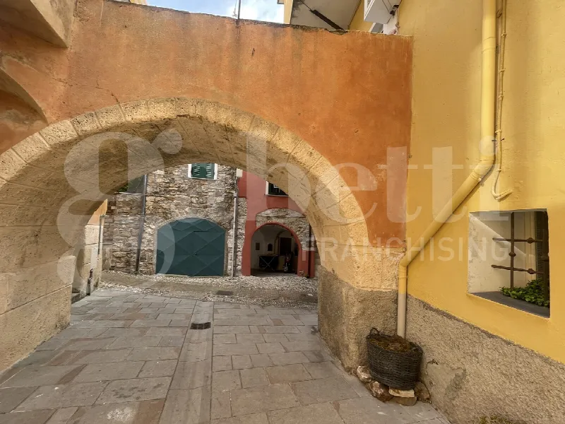 Casa Indipendente in vendita a Costarainera - foto 2