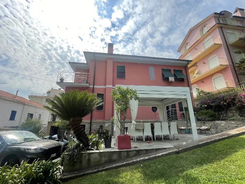 Villa in vendita a Sanremo - foto 1