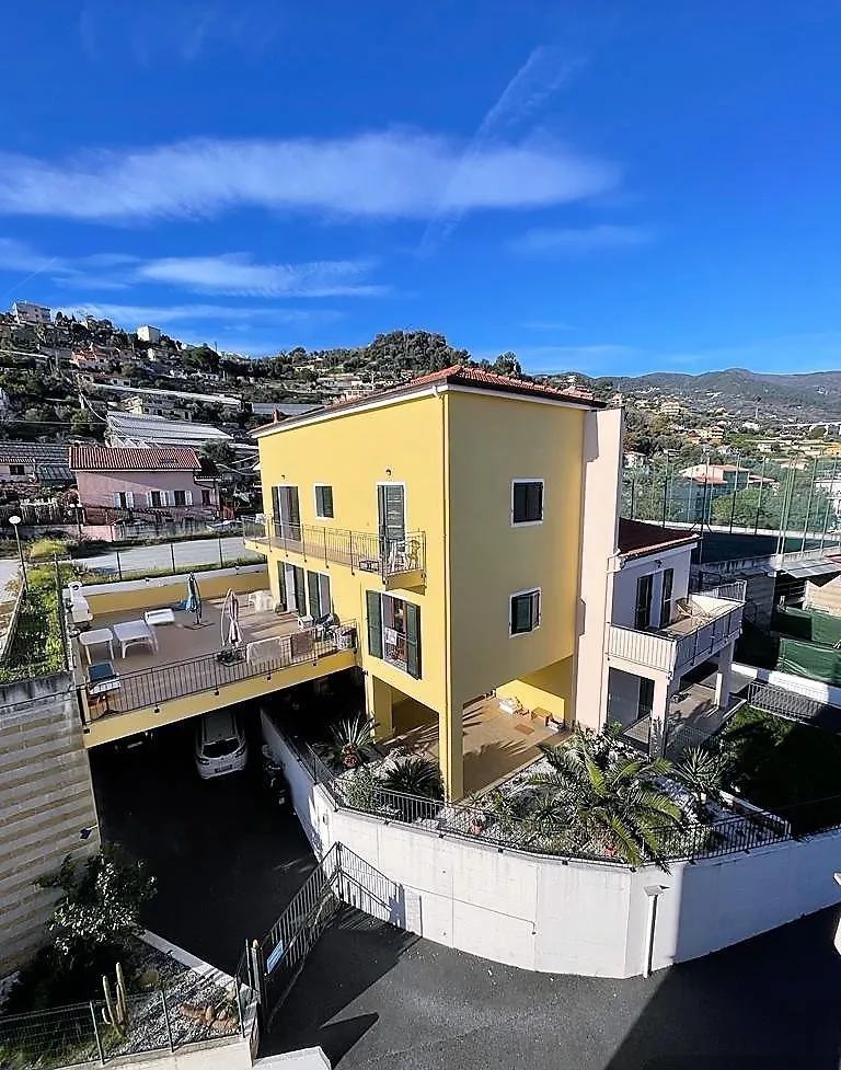Casa Indipendente in vendita a Sanremo - foto 1