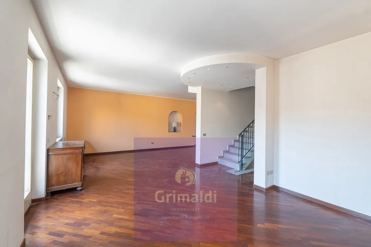 Palazzo/Stabile in vendita a Sant'Angelo Lodigiano - foto 2