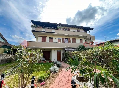 Appartamento in vendita a Desenzano del Ga... - foto 1