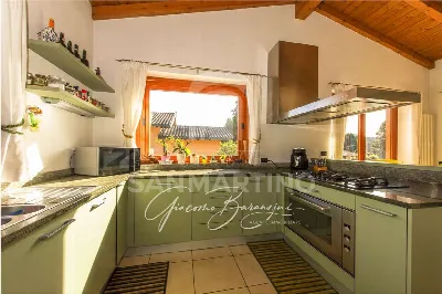 Villa in vendita a Travedona-Monate - foto 8